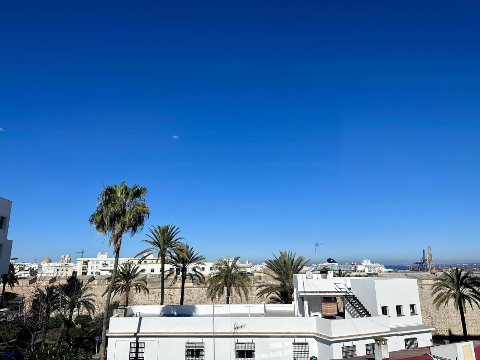 Apartamentos La Muralla Grupo Ac Gestion カディス エクステリア 写真