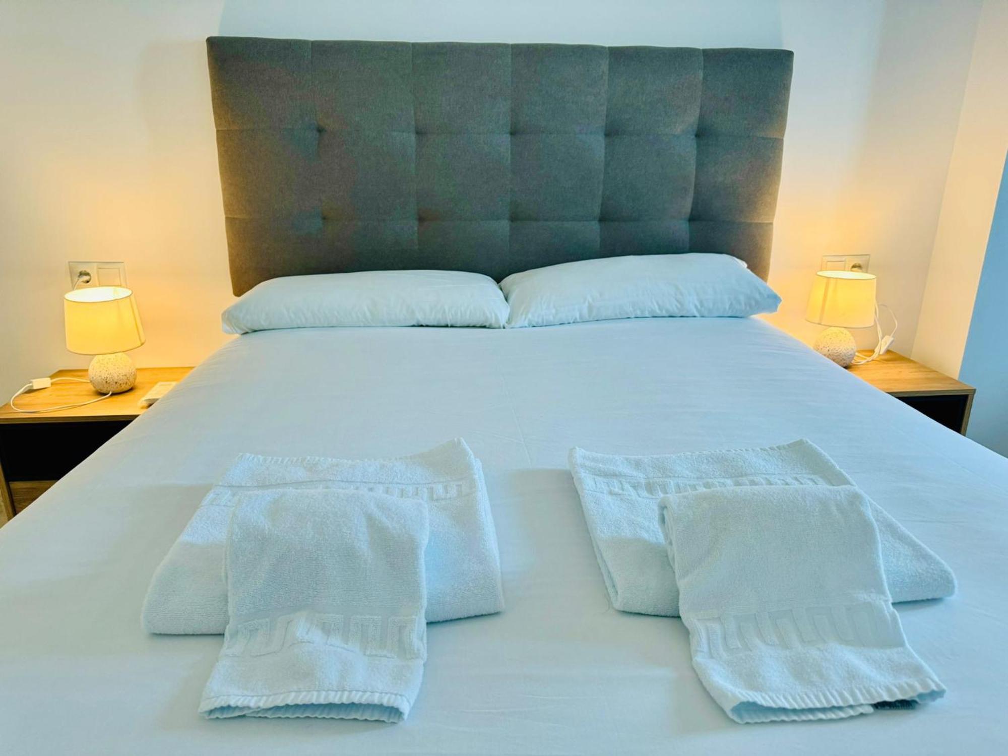 Apartamentos La Muralla Grupo Ac Gestion カディス エクステリア 写真
