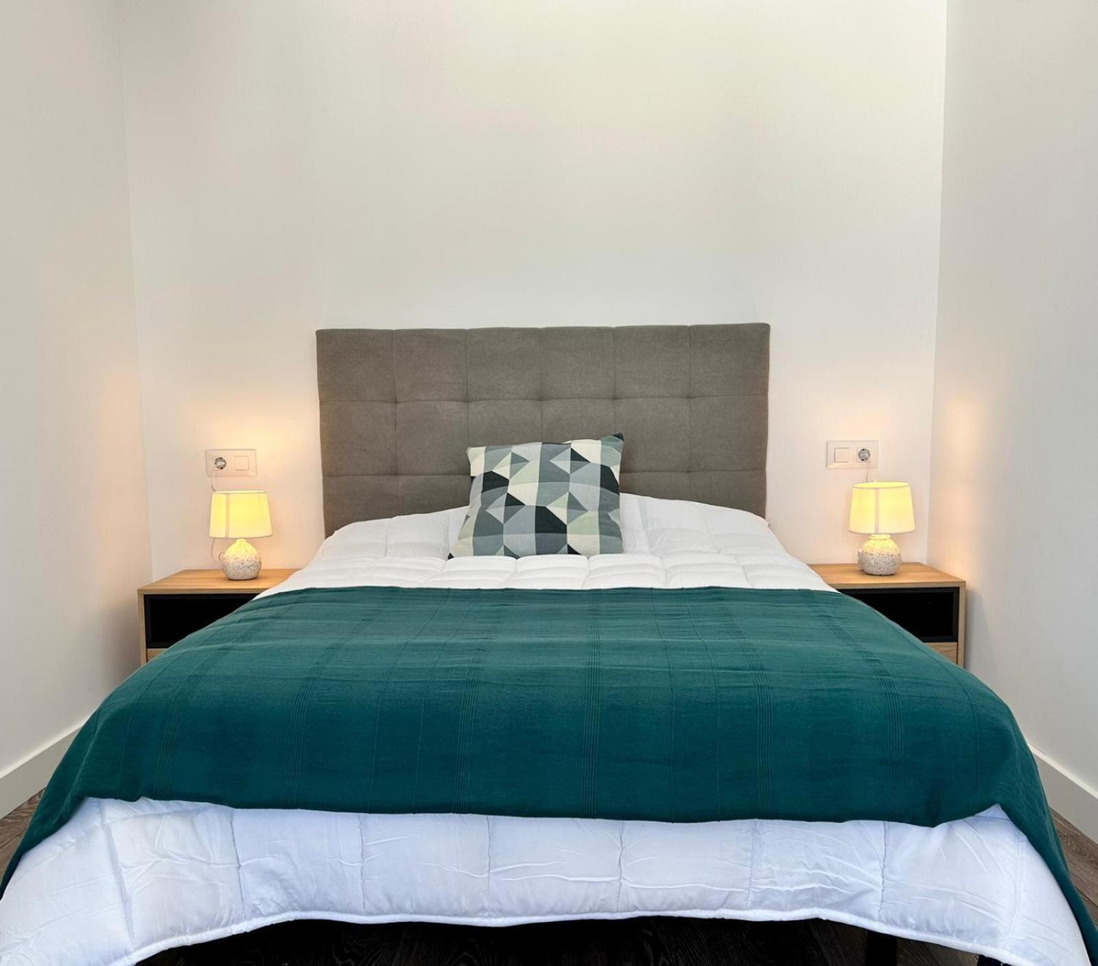 Apartamentos La Muralla Grupo Ac Gestion カディス エクステリア 写真
